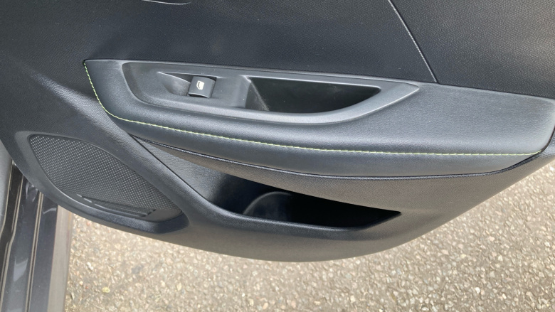 Peugeot 208 1.2 PureTech 100 GT 5dr Petrol Hatchback